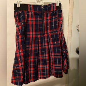 Torrid Plaid MINi Skirt w/ Zipper at back